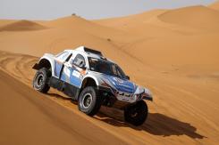 Piloto francés resulta herido tras explosión de su auto en el Dakar Piloto francés resulta herido tras explosión de su auto en el Dakar