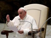 Papa Francisco lamenta que las mascotas remplacen a los hijos Papa Francisco lamenta que las mascotas remplacen a los hijos