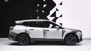 Presentan nueva tecnología de pintura que permite cambiar el color del auto solo con un botón Presentan nueva tecnología de pintura que permite cambiar el color del auto solo con un botón
