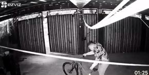 Dos ladrones fueron detenidos por robo de bicicleta en Vitacura Dos ladrones fueron detenidos por robo de bicicleta en Vitacura