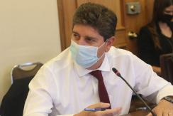 Hacienda anticipa nueva alza en tasas de interés: "Es necesario para controlar la inflación"