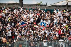 [VIDEO] Hinchas de Colo Colo y Universidad de Chile protagonizan pelea en el Aeropuerto de Santiago