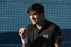 Garín avanzó a tercera ronda en Australia tras sufrido partido ante Martínez Garín avanzó a tercera ronda en Australia tras sufrido partido ante Martínez
