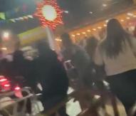 [VIDEO] Batalla campal se registró en una fila de los juegos de El Quisco