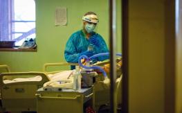 Casos COVID-19 siguen escalando en Chile y se reportan 18.446 este miércoles Casos COVID-19 siguen escalando en Chile y se reportan 18.446 este miércoles