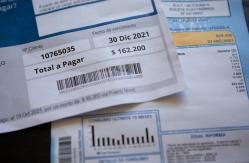 Deudas de luz y agua por covid podrán pagarse en cuotas: ¿Cómo funciona la Ley de Servicios Básicos? Deudas de luz y agua por covid podrán pagarse en cuotas: ¿Cómo funciona la Ley de Servicios Básicos?