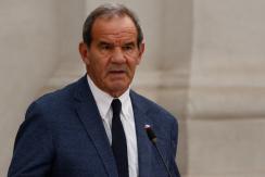 Oposición envía oficios a Contraloría y Cancillería en medio de críticas a Allamand Oposición envía oficios a Contraloría y Cancillería en medio de críticas a Allamand