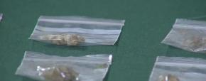 Allanamiento por drogas deja a tres extranjeros detenidos: Vendían cocaína y cannabis sativa Allanamiento por drogas deja a tres extranjeros detenidos: Vendían cocaína y cannabis sativa