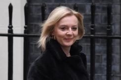 Ministra británica de Exteriores viaja a Moscú por crisis ucraniana y lanza dura advertencia a Rusia Ministra británica de Exteriores viaja a Moscú por crisis ucraniana y lanza dura advertencia a Rusia