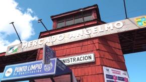 [VIDEO] Familia no podía creer la cuenta: Revuelo por altos precios en local de Angelmó