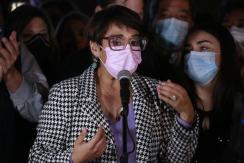 Comunes confirma que Karina Oliva y otros seis militantes serán expulsados del partido Comunes confirma que Karina Oliva y otros seis militantes serán expulsados del partido