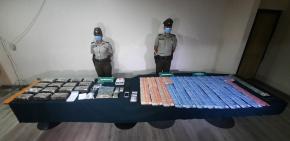 Carabineros incauta 14 kilos de marihuana en decomiso: Droga equivale a $75 millones Carabineros incauta 14 kilos de marihuana en decomiso: Droga equivale a $75 millones