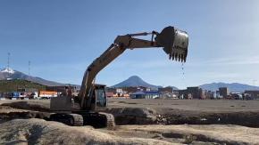 Eliminarán puentes ilegales: Así avanzan los trabajos de mantención de zanja fronteriza en Colchane Eliminarán puentes ilegales: Así avanzan los trabajos de mantención de zanja fronteriza en Colchane