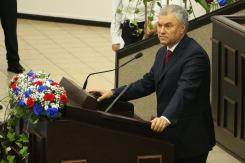 Congresista ruso dice que población ucraniana "no debe temer" ofensiva de Rusia