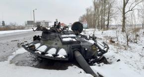 Ucrania resiste invasión rusa mientras Putin ordena alerta nuclear Ucrania resiste invasión rusa mientras Putin ordena alerta nuclear