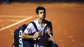 Cristian Garín será baja en serie de Copa Davis frente a Eslovenia por "lesión crónica" Cristian Garín será baja en serie de Copa Davis frente a Eslovenia por "lesión crónica"