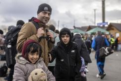 De una guerra a otra: Refugiado afgano que escapó de su país debe abandonar Ucrania tras ataque ruso De una guerra a otra: Refugiado afgano que escapó de su país debe abandonar Ucrania tras ataque ruso