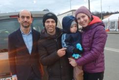 Chileno y su familia ucraniana pasaron la frontera polaco-eslovaca Chileno y su familia ucraniana pasaron la frontera polaco-eslovaca