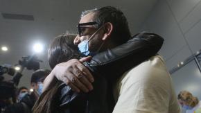 Chileno que arribó al país huyendo de Ucrania: "Necesito que mis amigos lleguen sanos y a salvo" Chileno que arribó al país huyendo de Ucrania: "Necesito que mis amigos lleguen sanos y a salvo"