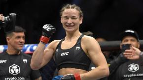 Luchadora de UFC se lanza contra Vladimir Putin: "Jódete, no toques a Ucrania" Luchadora de UFC se lanza contra Vladimir Putin: "Jódete, no toques a Ucrania"