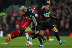 Inter dice adiós a la Champions: venció a Liverpool en Anfield con Vidal y Alexis pero no le alcanzó Inter dice adiós a la Champions: venció a Liverpool en Anfield con Vidal y Alexis pero no le alcanzó