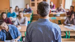 Profesor descubre que fue asaltado por un alumno: "Lo conozco desde los 11 años" Profesor descubre que fue asaltado por un alumno: "Lo conozco desde los 11 años"