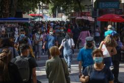"Seguimos en pandemia": Expertos piden no descuidarse ante posibilidad de nuevo rebrote "Seguimos en pandemia": Expertos piden no descuidarse ante posibilidad de nuevo rebrote
