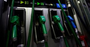 Alzas en precio de la bencina llegan a 30 semanas consecutivas: ¿Dónde encontrar la más barata? Alzas en precio de la bencina llegan a 30 semanas consecutivas: ¿Dónde encontrar la más barata?