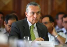 Corte otorga libertad bajo fianza a excomandante en Jefe del Ejército Óscar Izurieta Corte otorga libertad bajo fianza a excomandante en Jefe del Ejército Óscar Izurieta