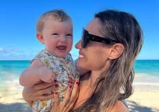 "No existe ese modelo": La emoción de Pampita tras vestir a Ana con prenda que era de Blanquita "No existe ese modelo": La emoción de Pampita tras vestir a Ana con prenda que era de Blanquita