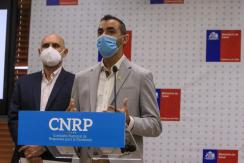 Subsecretario de Salud Pública y flexibilización en uso de mascarilla: "Vamos a ser muy prudentes" Subsecretario de Salud Pública y flexibilización en uso de mascarilla: "Vamos a ser muy prudentes"