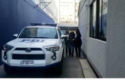 Detienen a mujer que apuñaló a hombre que se negó a devolver un par de aros Detienen a mujer que apuñaló a hombre que se negó a devolver un par de aros
