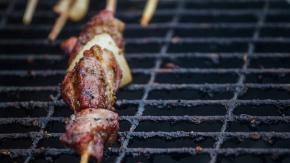 Denuncia de carne de perro en antichucho: "Su consumo conlleva riesgos sanitarios" Denuncia de carne de perro en antichucho: "Su consumo conlleva riesgos sanitarios"