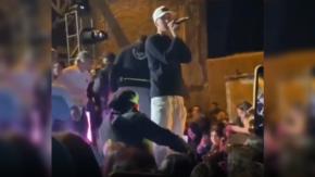 "La idea es que lleguen bien a la casita": "Pailita" pide guardar las pistolas en medio de un show "La idea es que lleguen bien a la casita": "Pailita" pide guardar las pistolas en medio de un show