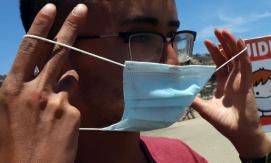 Comienza flexibilización en el uso de mascarillas al aire libre tras dos años de obligatoriedad Comienza flexibilización en el uso de mascarillas al aire libre tras dos años de obligatoriedad