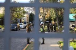 “Delivery de armas”: Hallan primeras armas robadas desde el Ejército que estaban siendo repartidas “Delivery de armas”: Hallan primeras armas robadas desde el Ejército que estaban siendo repartidas
