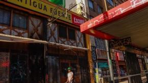 Violencia en Plaza Baquedano: La inquietud de locatarios por la demora en las medidas del Gobierno Violencia en Plaza Baquedano: La inquietud de locatarios por la demora en las medidas del Gobierno