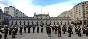 Se sintió el espíritu juvenil: Orfeón de Carabineros sorprendió a Boric con canción de Nirvana Se sintió el espíritu juvenil: Orfeón de Carabineros sorprendió a Boric con canción de Nirvana