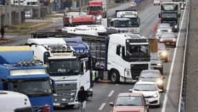 Gobierno anuncia aplicación de Ley de Seguridad del Estado contra camioneros Gobierno anuncia aplicación de Ley de Seguridad del Estado contra camioneros