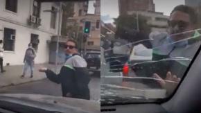 [VIDEO] Taxista amenazó y rompió parabrisas a conductor tras choque en el centro de Santiago