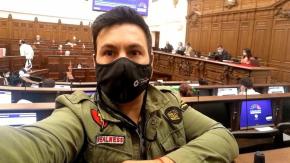 Convencional Núñez pide disculpas "si mi actuar fue impropio" tras votar mientras se duchaba Convencional Núñez pide disculpas "si mi actuar fue impropio" tras votar mientras se duchaba
