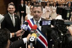 Nuevo Presidente de Costa Rica elimina obligatoriedad de vacunación y mascarillas por COVID-19 Nuevo Presidente de Costa Rica elimina obligatoriedad de vacunación y mascarillas por COVID-19