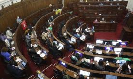 Cadem: Opción rechazo a borrador de nueva Constitución sigue subiendo y llega a 48% Cadem: Opción rechazo a borrador de nueva Constitución sigue subiendo y llega a 48%