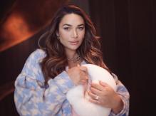"Llegaste para enamorarnos": Lisandra Silva comunicó con dos bellas fotos que nació su hija Leiah "Llegaste para enamorarnos": Lisandra Silva comunicó con dos bellas fotos que nació su hija Leiah