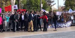 Hombre que lanzó piedra al Presidente Gabriel Boric en La Serena deberá cumplir trabajo comunitario Hombre que lanzó piedra al Presidente Gabriel Boric en La Serena deberá cumplir trabajo comunitario