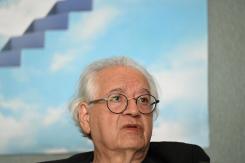 Chileno Patricio Guzmán presenta en Cannes su "País imaginario" con toques feministas Chileno Patricio Guzmán presenta en Cannes su "País imaginario" con toques feministas