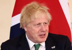 Nuevas fotos reavivan las acusaciones del "partygate" contra Boris Johnson Nuevas fotos reavivan las acusaciones del "partygate" contra Boris Johnson