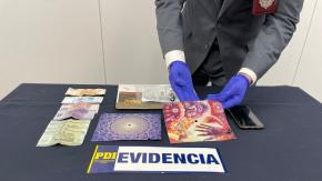 Detienen a mujer tras ser sorprendida ingresando droga por una encomienda aérea a Chile Detienen a mujer tras ser sorprendida ingresando droga por una encomienda aérea a Chile
