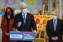 "Si en algún momento fuimos injustos...": El reconocimiento de Boric al Minsal de Piñera "Si en algún momento fuimos injustos...": El reconocimiento de Boric al Minsal de Piñera