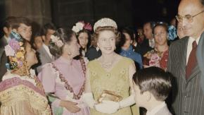 Los días que la reina Isabel II escuchó La cucaracha, comió recalentado y vio actuar a Pedro Vargas Los días que la reina Isabel II escuchó La cucaracha, comió recalentado y vio actuar a Pedro Vargas